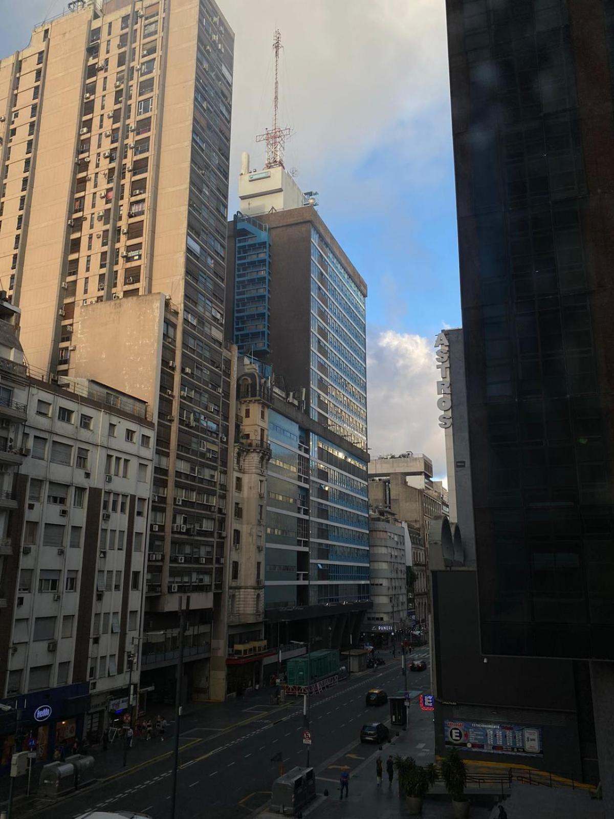 الشقق الفندقية بوينس آيرسفي  Torre Corrientes المظهر الخارجي الصورة